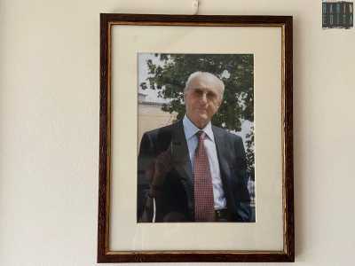 ...figlio del pionere Michele Tarantini, scomparso a 88 anni nel 2016. Quest�ultimo port� nel capoluogo pugliese il modello della �spesa americana�. Inaugur� cos� in corso Sonnino  158, nel quartiere Madonnella, un esercizio che portava il suo nome 